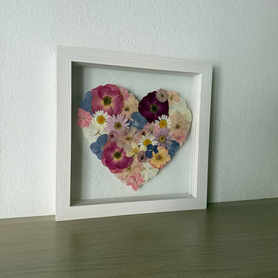 Když květy milují